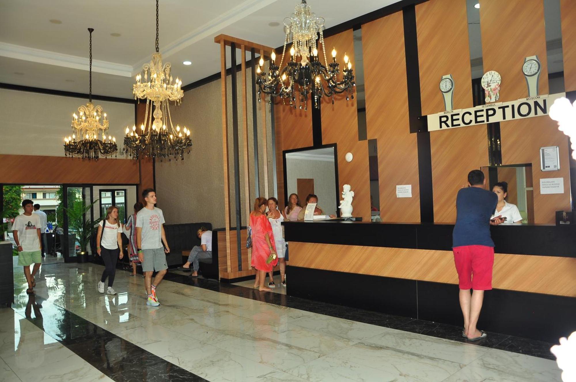 Side Yesiloez Hotel Buitenkant foto
